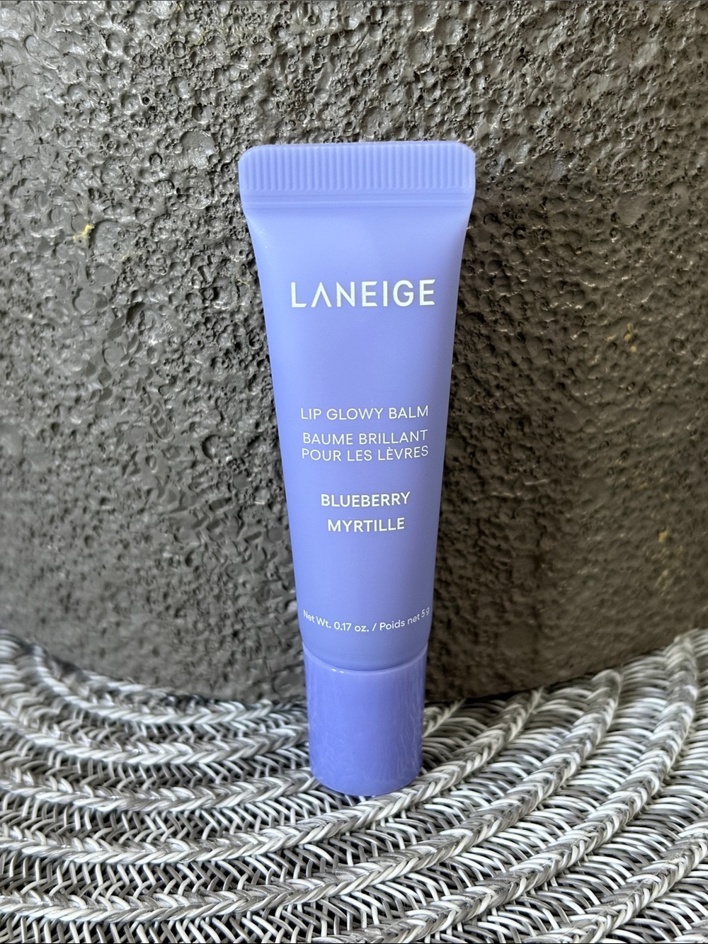 ❤️$8 NWT LANEIGE Lip Glowy Balm Blueberry .17oz